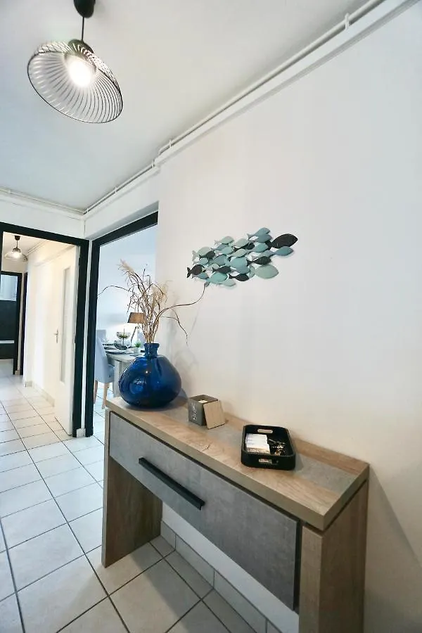 קונקרנו Bulle Marine *Parking*Centre Ville דירה